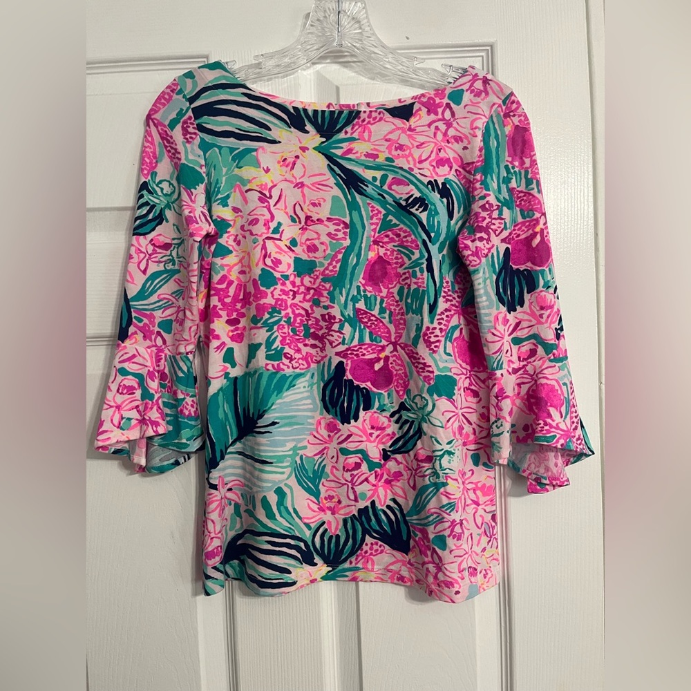Lilly Pulitzer Mid-sleeve cowneck pink and green blouse. Size XXS